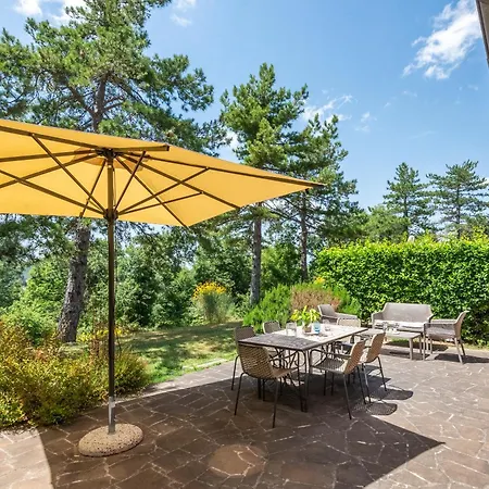 Hotel Cignella Garden In Tuscany Trequanda