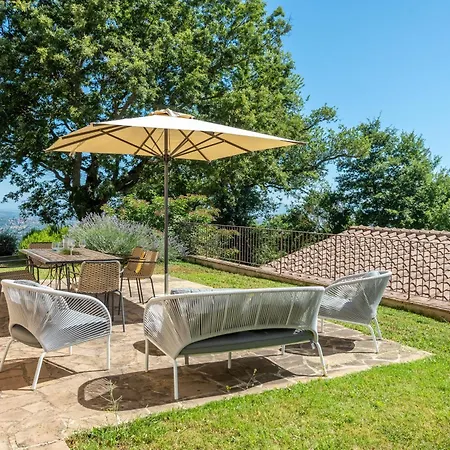 Hotel Cignella Garden In Tuscany Trequanda